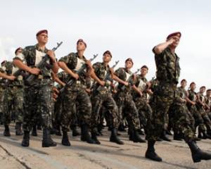 Янукович хочет военный парад на 20-летие независимости Украины