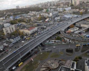 В Киеве открыли эстакаду на Московской площади