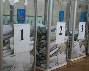У Львові за вибори назбирали 5 фур бюлетенів
