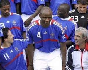 Футболісти збірної Франції відмовилися від преміальних за ЧС-2010