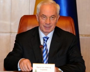 Азаров визнав, що змушений ігнорувати протести підприємців