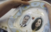 Принца Уильяма с будущей женой рисуют на тарелках (ФОТО)