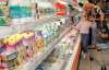 Супермаркети почали знижувати ціни на молочні продукти і м'ясо птиці