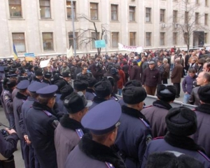 Міліція перешкоджає трансляції мітингу з Майдану