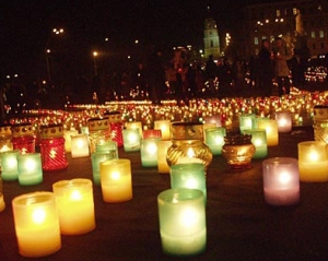Україна і світ вшанують пам&#039;ять жертв Голодомору (ВІДЕО)