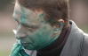 Лідера мітингу підприємців у Дніпропетровську облили зеленкою (ФОТО)