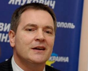 Колесниченко говорит, что людей используют политики-лузеры