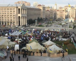 В рядах митингующих наметился раскол