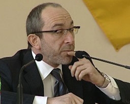 Депутати вдвічі підвищили Кернесу зарплату