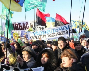 Власть натравит на предпринимателей "легковиков" и самолетостроителей