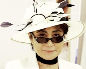 Йоко Оно дозволила додати куплет до пісні Джона Леннона