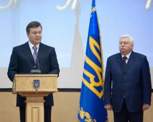 Янукович требует от Генпрокуратуры покончить с &amp;quot;тендерной мафией&amp;quot;