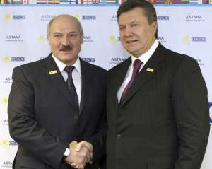 Янукович знову хоче бачити Лукашенка президентом Білорусі