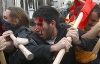 Греческие студенты шли стенка на стенку с полицией (ФОТО)