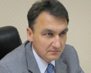 Украинцы из Канады стали на защиту уволенного историка Иванущенко