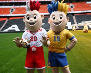 Талісмани Євро-2012 назвали Славеком і Славком