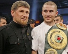 Чеченец стал чемпионом мира на глазах Кличко и Кадырова