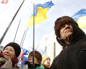 Митингующие в Киеве объявили войну Януковичу