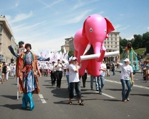 Милиция украла из палаток митингующих розового слона