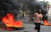 После землетрясения и холеры на Гаити началась уличная война (ФОТО)