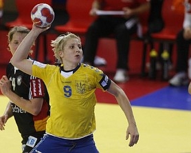 Гандбол. Женская сборная Украины с боями пробилась во второй раунд ЧЕ
