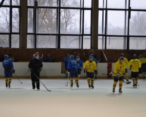 Збірна України (U-20) пропустила сім шайб від Білорусі на ЧС з хокею