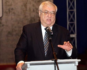 Через рік Янукович стане монархом — екс-посол