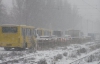 Из-за снегопада в Мариуполе парализовало движение транспорта (ФОТО)