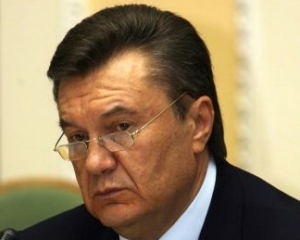 Янукович попросил депутатов рассмотреть его &amp;quot;антикоррупционный&amp;quot; пакет