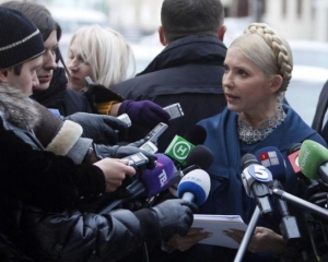 Перед допросом Тимошенко едва не заплакала при журналистах