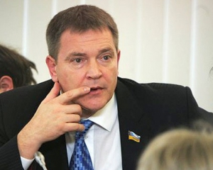 Колесніченко звинуватив Тимошенко у &amp;quot;політичній тріскотні&amp;quot;