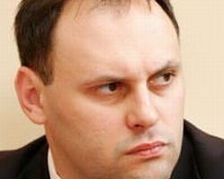 Столица рискует встретить Евро-2012 без "Воздушного экспресса"