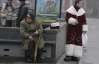 Деды Морозы в женских халатах пугают детей и зарабатывают по 500 грн (ФОТО)