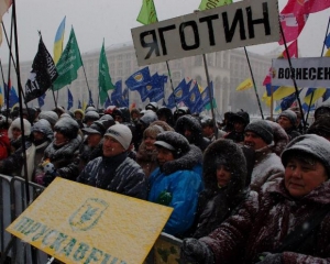 Одного из активистов Майдана пытаются задержать прямо в больнице