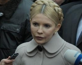 Тимошенко приїхала до суду підтримати Луценка  