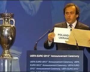 Платини назвал Украину новой страницей в истории УЕФА
