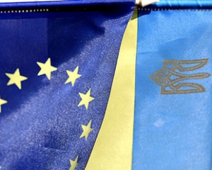 Україна продовжує грати роль невинної і наївної дитини - Європа