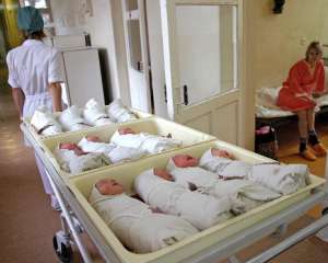 В Украине впервые за много лет упала рождаемость