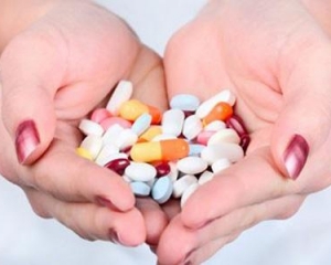 Украинские аптеки заставят продавать сомнительные российские лекарства