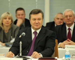 Янукович обещает Японии не тратить &amp;quot;экологические деньги&amp;quot; на пенсии