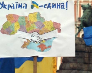 Яценюк не святкуватиме День соборності з Тимошенко