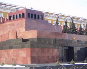 Росіяни посварилися через Леніна: На Червоній площі - &amp;quot;язичницько-некрофільська місія&amp;quot;