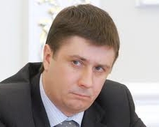 Кириленко раскритиковал Януковича за национальную пассивность