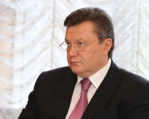 Янукович осудил попытки разрушить единство Украины