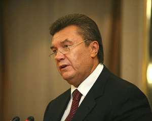Янукович согнал на свое выступление студентов и подчиненных