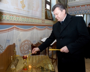 Теракт в &amp;quot;Домодедово&amp;quot;: Янукович выразил соболезнования Медведеву