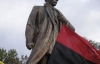 У Тернополі на пам'ятнику Бандері допишуть &quot;Герой України&quot;