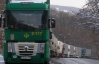 Россияне создали многокилометровую очередь на границе под Ужгородом (ФОТО)