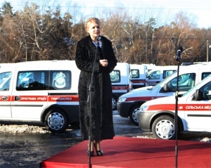 Тимошенко предлагает прокурорам засунуть ноши в вертолет Януковича