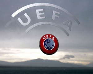 УЄФА погрожує Україні забрати Євро-2012